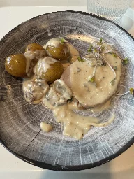Kamfilet gris m kartofler