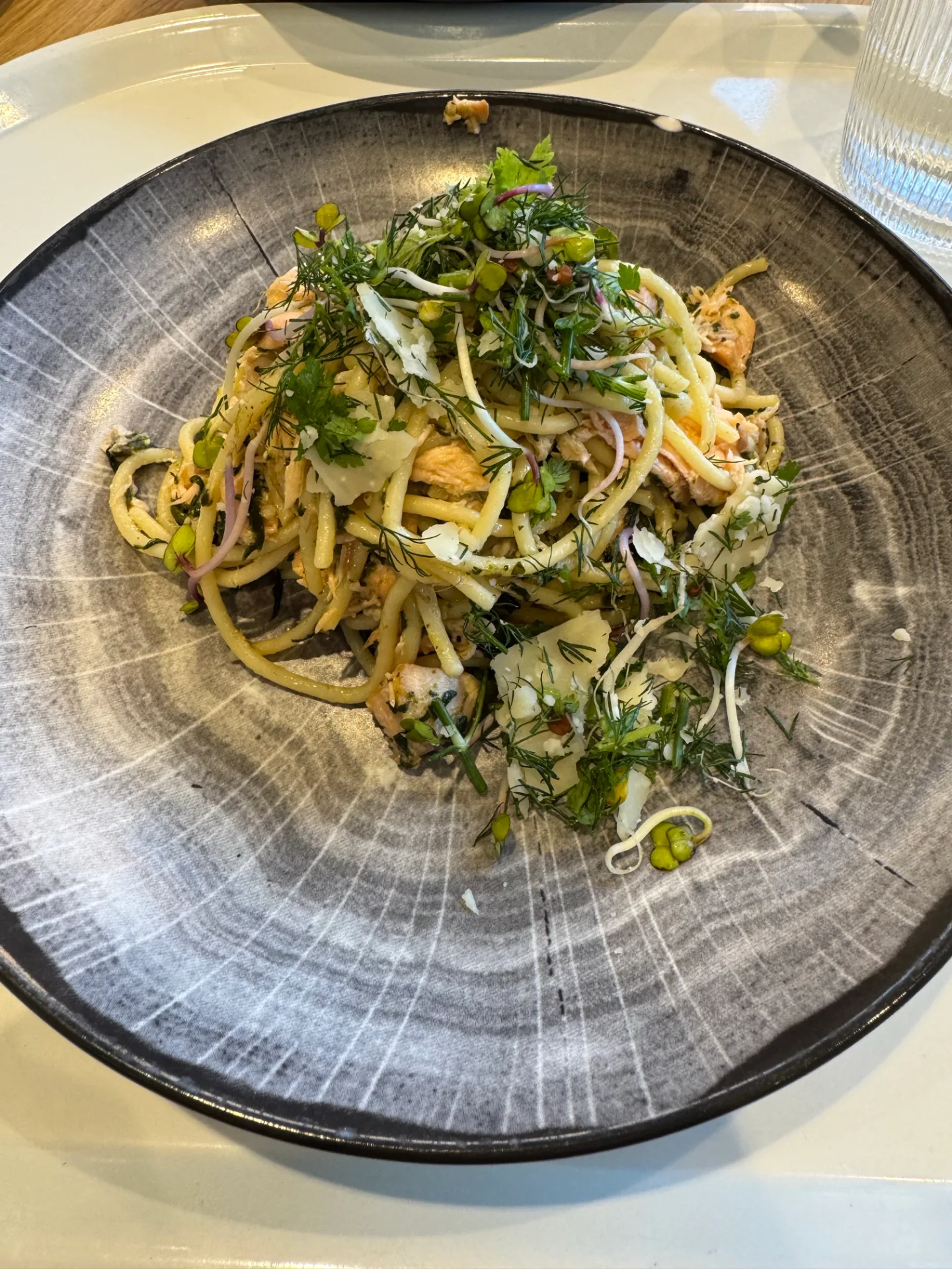 Cremet pasta m laks og spinat